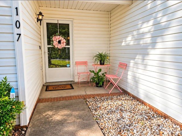 107 E Panther Creek Road, Troutman, NC 28166