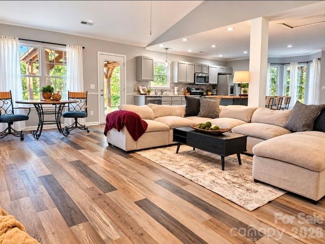 107 E Panther Creek Road, Troutman, NC 28166