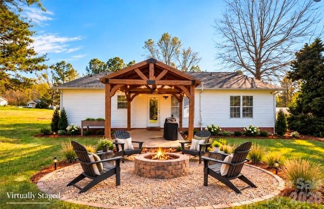 107 E Panther Creek Road, Troutman, NC 28166