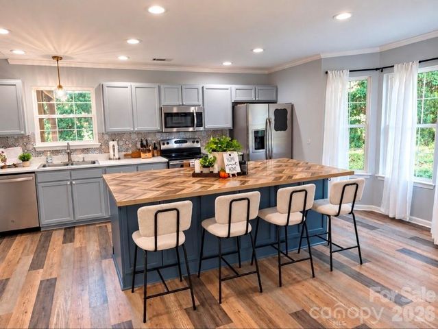 107 E Panther Creek Road, Troutman, NC 28166