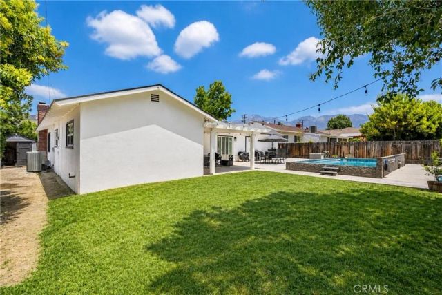 33825 Washington, Yucaipa, CA 92399