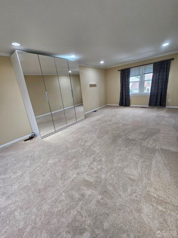 62 Rice Run, East Brunswick, NJ 08816
