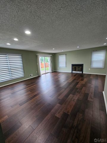 62 Rice Run, East Brunswick, NJ 08816