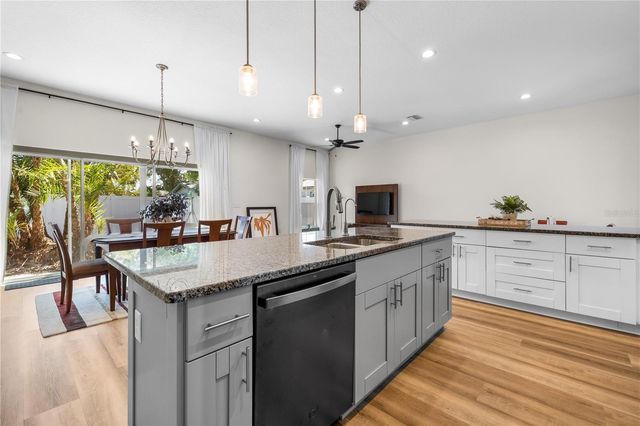 3604 W NORTH B STREET, Tampa, FL 33609