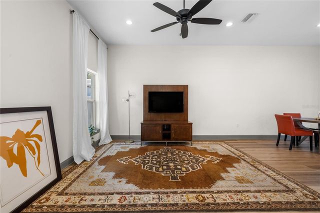 3604 W NORTH B STREET, Tampa, FL 33609