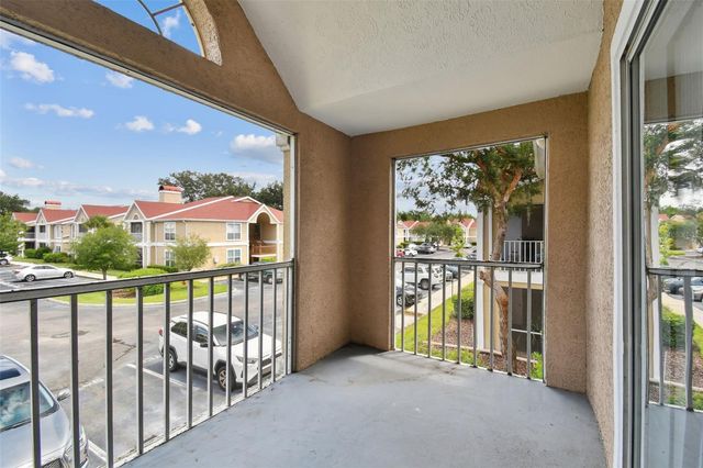 9481 HIGHLAND OAK DRIVE 1615, Tampa, FL 33647