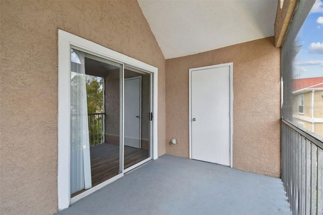 9481 HIGHLAND OAK DRIVE 1615, Tampa, FL 33647