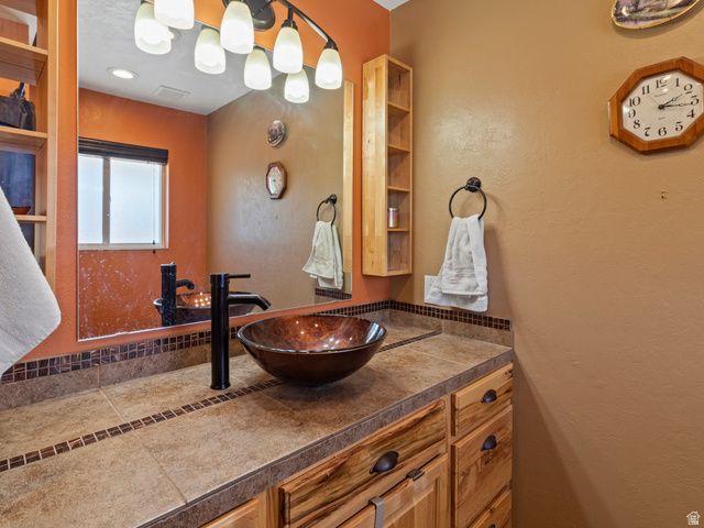 449 E 900 N, Orem, UT 84097
