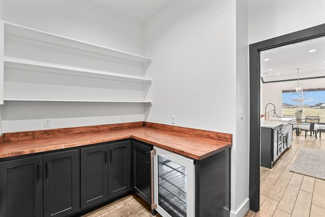 13913 E County Rd 115, Midland, TX 79706