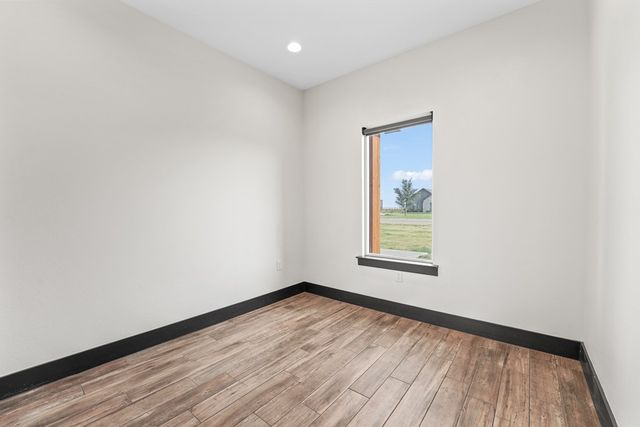 13913 E County Rd 115, Midland, TX 79706