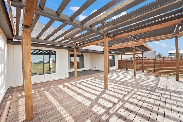 13913 E County Rd 115, Midland, TX 79706