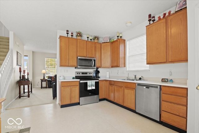 17 English Green, Westfield, IN 46074
