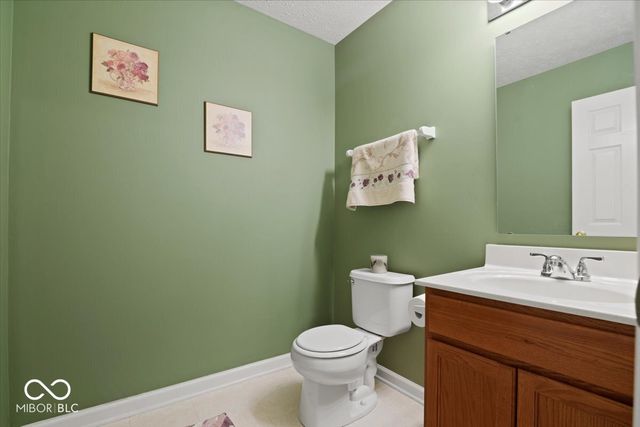 17 English Green, Westfield, IN 46074