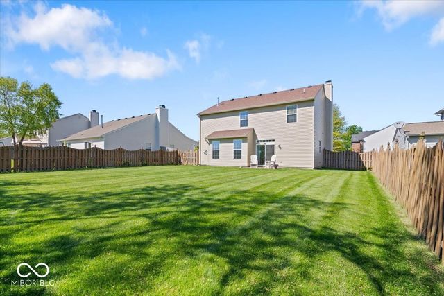 17 English Green, Westfield, IN 46074
