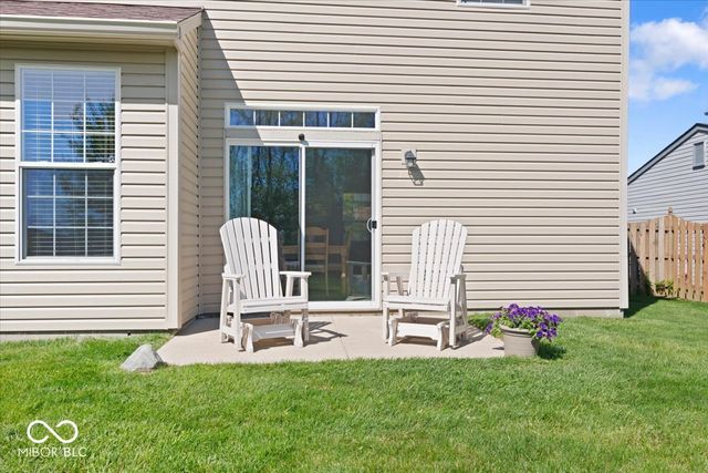 17 English Green, Westfield, IN 46074