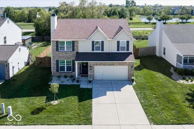17 English Green, Westfield, IN 46074