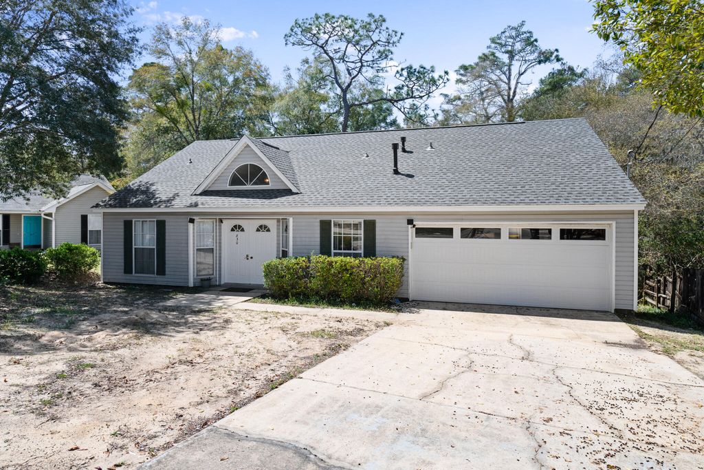 830 Sparkleberry Cove, Niceville, FL 32578