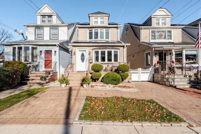 151-05 20th Road 20th, Whitestone, NY 11357