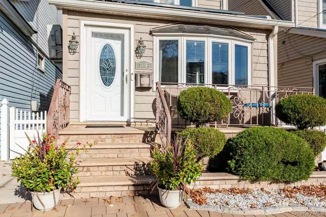 151-05 20th Road 20th, Whitestone, NY 11357