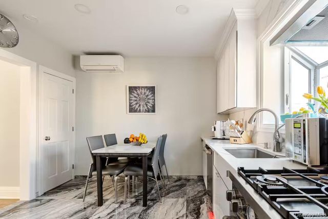 151-05 20th Road 20th, Whitestone, NY 11357