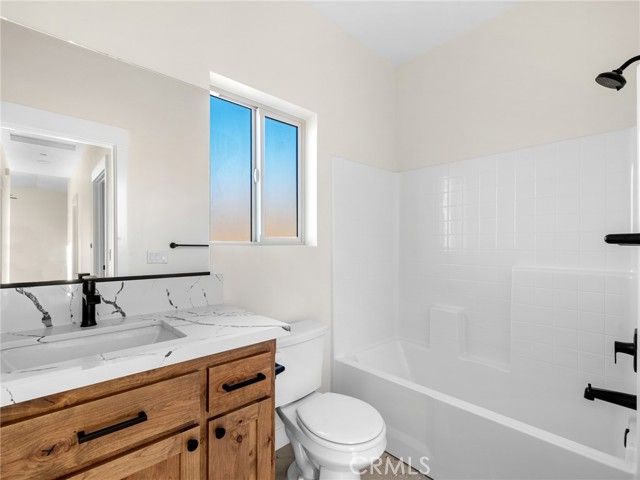 16173 Pela Road, Apple Valley, CA 92307