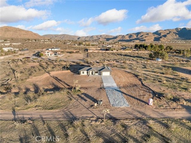 16173 Pela Road, Apple Valley, CA 92307
