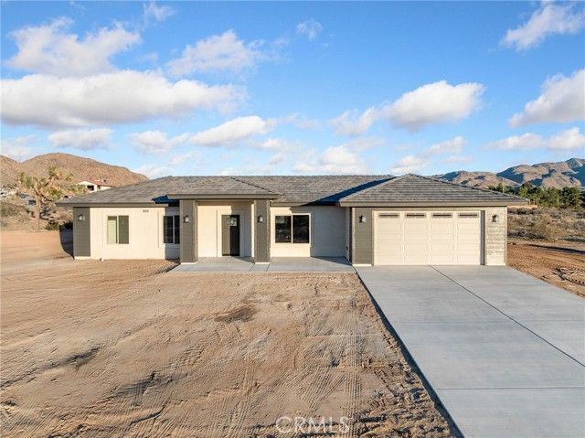 16173 Pela Road, Apple Valley, CA 92307