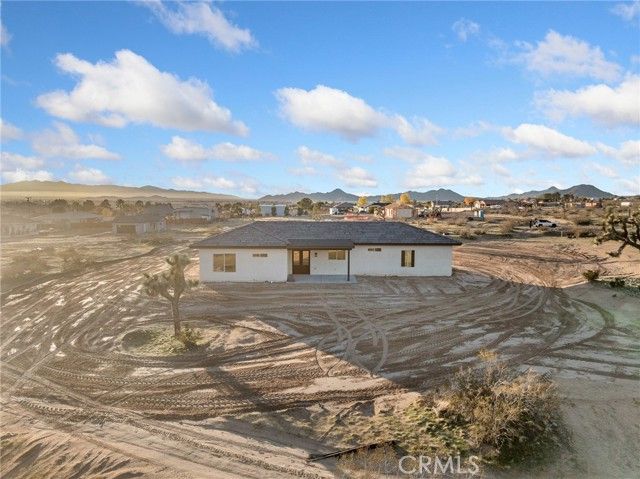 16173 Pela Road, Apple Valley, CA 92307