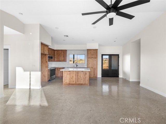 16173 Pela Road, Apple Valley, CA 92307