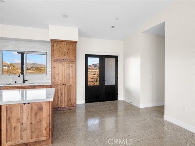 16173 Pela Road, Apple Valley, CA 92307