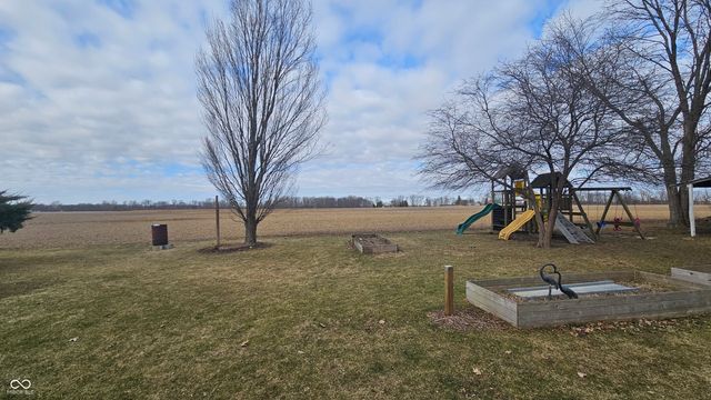 716 Allen Drive, Sweetser, IN 46987