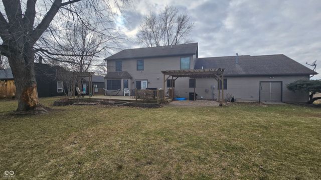 716 Allen Drive, Sweetser, IN 46987