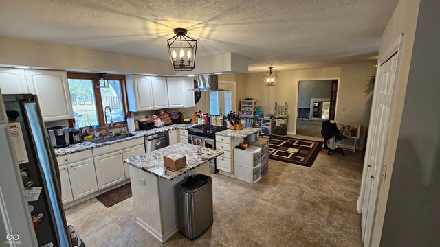 716 Allen Drive, Sweetser, IN 46987