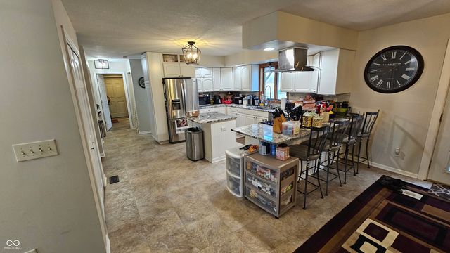 716 Allen Drive, Sweetser, IN 46987