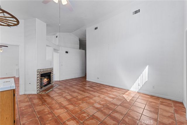 5546 Laurel Avenue, Palmdale, CA 93552