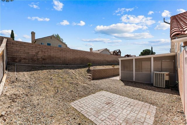 5546 Laurel Avenue, Palmdale, CA 93552