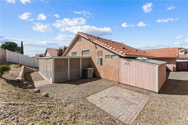 5546 Laurel Avenue, Palmdale, CA 93552