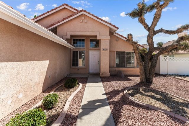 5546 Laurel Avenue, Palmdale, CA 93552