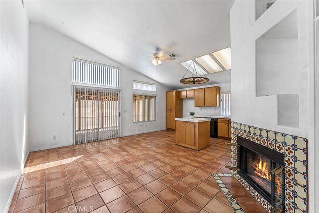 5546 Laurel Avenue, Palmdale, CA 93552