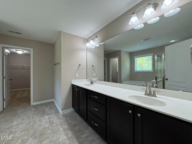 110 Foxborough Lane, Durham, NC 27703