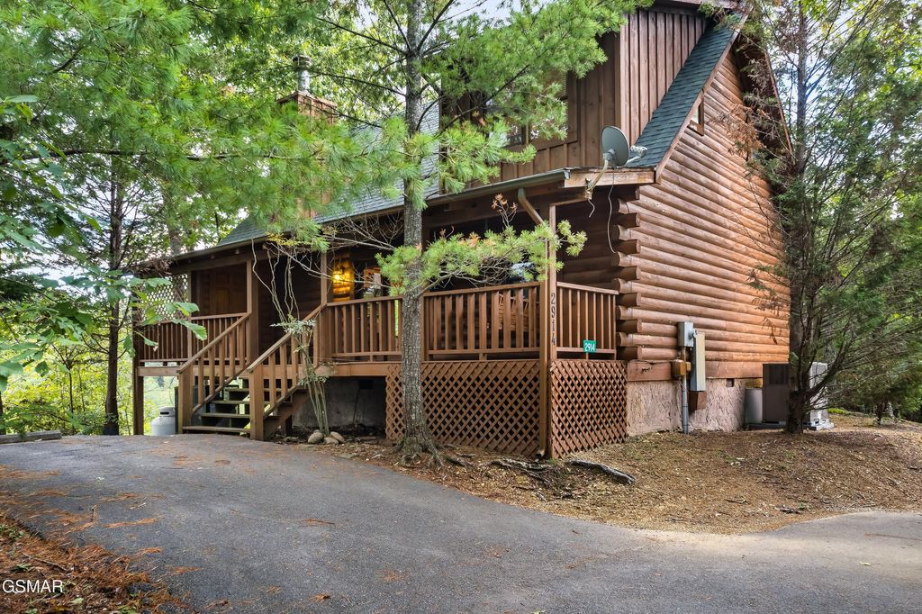 2914 Santella Way, Sevierville, TN 37862