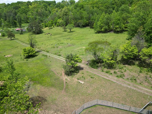 1111 Morris Lane, Heidrick, KY 40949