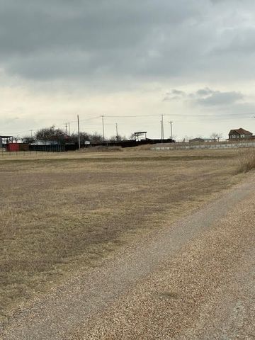 5014 E FM 875 Road, Waxahachie, TX 75167