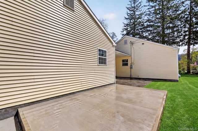 1 Helen Street, Ellenville, NY 12428