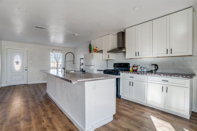 117 Caldwell Street, Princeton, TX 75407