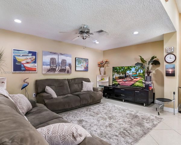 11723 SW 95th Terrace, Miami, FL 33186