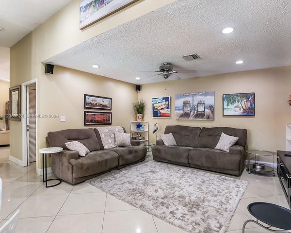 11723 SW 95th Terrace, Miami, FL 33186