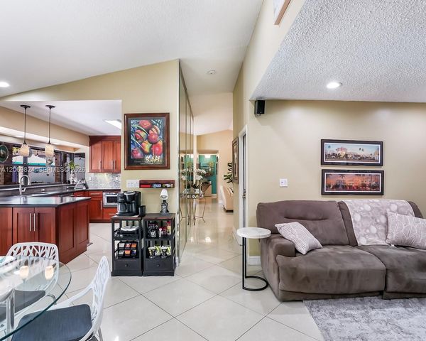 11723 SW 95th Terrace, Miami, FL 33186