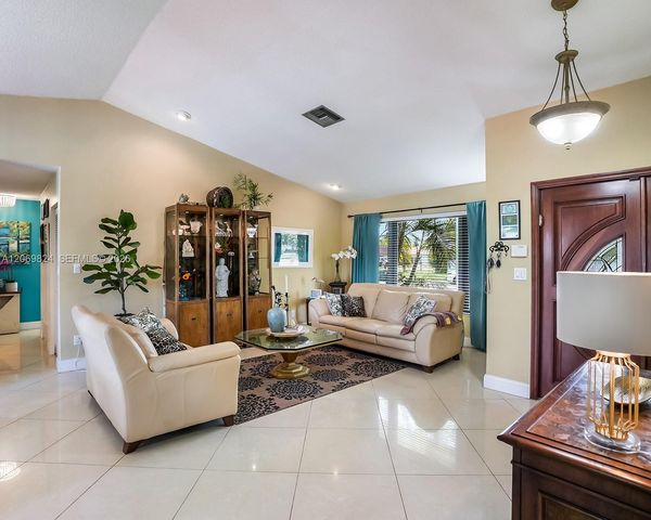 11723 SW 95th Terrace, Miami, FL 33186