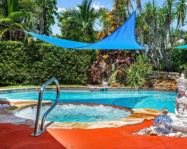 11723 SW 95th Terrace, Miami, FL 33186